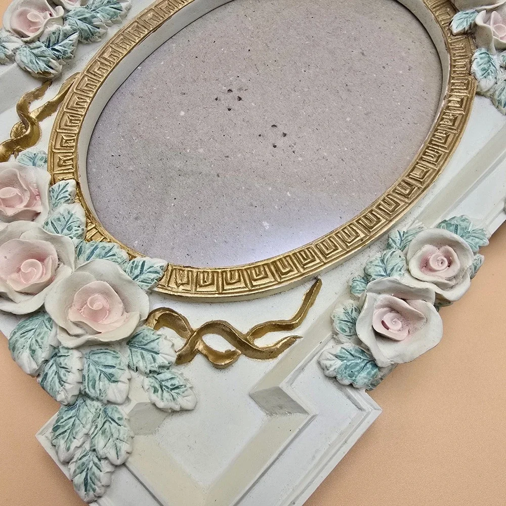Vintage(1970-1999)Era Ornate Rose Photo Frame Oval‎ Tabletop Display Cottagecore